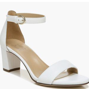 Vera Ankle Strap Sandal - NATURALIZER, Size 8.5 M